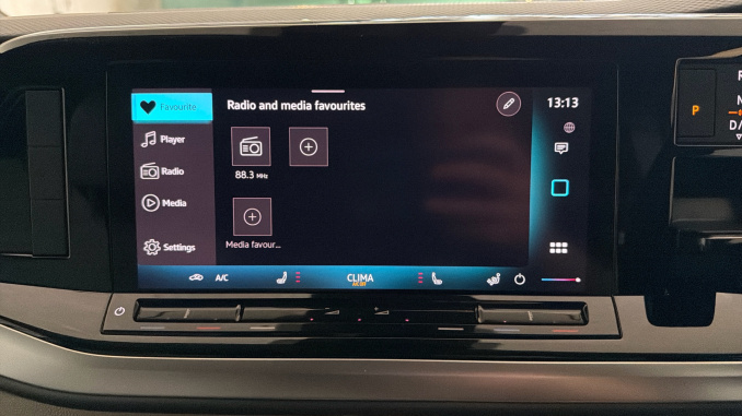 Volkswagen Multivan 1.5 TSI eHybrid Life 5dr 4MOTION DSG Estate - Image 35